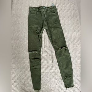 Zara ripped jeans! Unique colour.